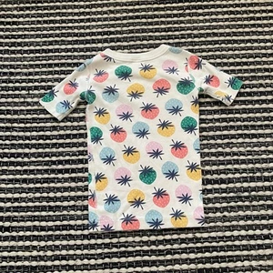 Hanna Andersson Girls Colorful Strawberry Short Sleeve Sleep Top 5 - Picture 1 of 4