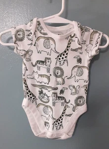 Bundles Baby Place 0-3 Months Unisex One Piece Bodysuit ~ Exotic Zoo Animals - Picture 1 of 4