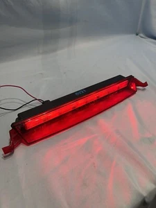 07-12 GMC Acadia 09-17 Traverse 3rd THIRD UPPER BRAKE TAIL STOP LIGHT 15130002 - Picture 1 of 7