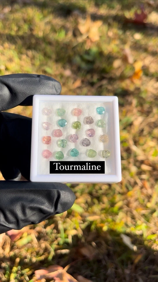 9.15Carats Of Natural Untreated Tourmaline In Different Shades Of Pastel Colors - Image 1 of 1