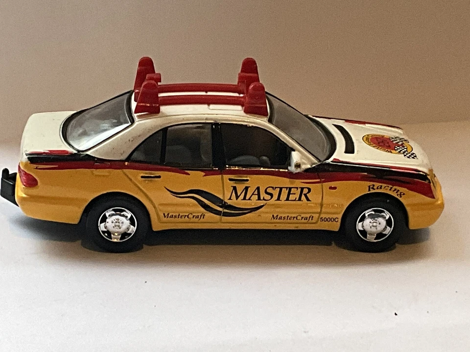 Carro de corrida Realtoy Master Racing Mercedes Benz 5000c fundido - Imagem 1 de 4