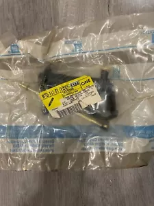 Genuine GM 12375588 Clutch Master Cylinder - Picture 1 of 3