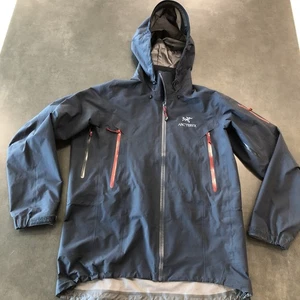 Chaqueta ArcTeryx Theta AR Azul Marino Para Hombre Grande Gore-Tex Pro Cremallera Completa Con Capucha - Imagen 1 de 23