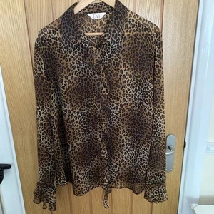 Elvi Size 20 P-P 24” Long Sleeve Sheer Animal Print Fabric Good Used Condition. - Picture 1 of 7