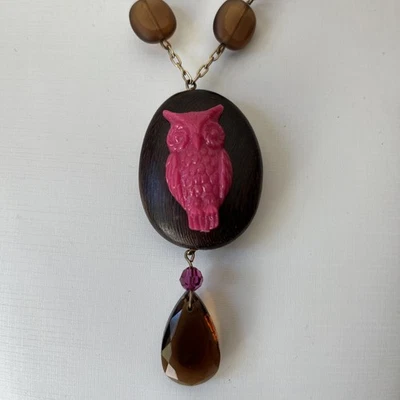 Tarina Tarantino Pink Owl Wood Pendant Necklace Y2K Rare Gold Tone Statement - Image 1 of 4