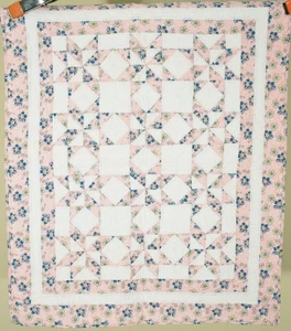 1930's Pinwheel Stars Antique Crib Miniature Quilt ~BEAUTIFUL Vintage Fabric! - Picture 1 of 6