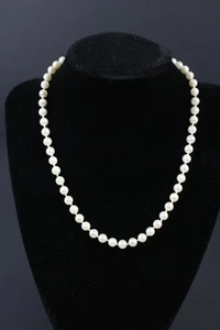 Vintage Strand Cultured Pearl Necklace 10K Gold Clasp 16" - Picture 1 of 13
