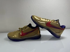 Size 11 - Nike Zoom Kobe 5 Protro x Undefeated Hall Of Fame - Picture 1 of 18