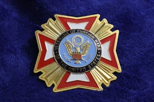 VFW Veterans of Foreign Wars Grille Badge Plate Topper Accessory Ford GM Chevy - Picture 1 of 7