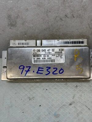Mercedes Benz E320 1997 computadora unidad ABS freno antibloqueo 019 545 47 32 OEM (R-5) Foto 1 de 4