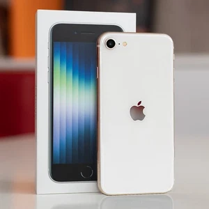 NUOVO Apple iPhone SE 3rd Gen (2022) 64GB/128GB/256GB 5G Sbloccata Smartphone - Foto 1 di 27