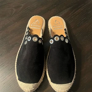 Kanna Women's Black Suede Espadrille Mules with Eyelets Made in Spain size 37 - Picture 1 of 5