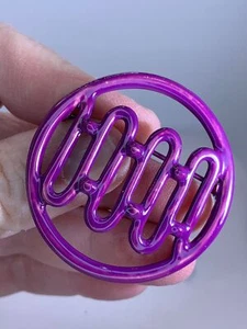 Circle with Swirls Purple Vintage Metal Brooch Pin M-3313 - Picture 1 of 3