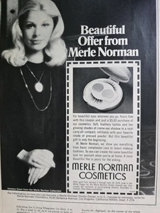 Merle Norman 1974 cosméticos pestañas postizas falsas anuncio de colección - Imagen 1 de 1