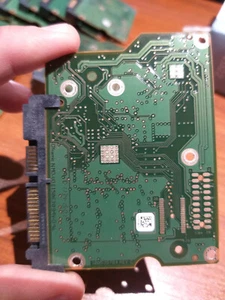 ❤️❤️ PCB 101537 100535704 REV C SEAGATE carte mére disque dur 3.5 pouces ❤️❤️❤️ - Photo 1/3