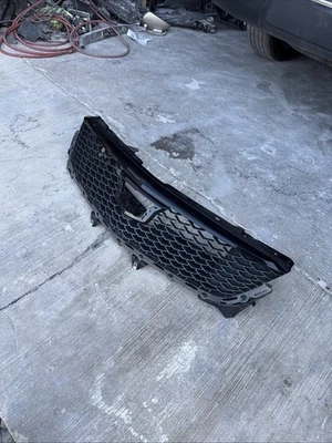 Parachoques delantero parrilla superior OEM 84432238 2022 2023 2024 Cadillac CT5 - V ala negra Foto 1 de 4