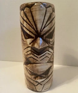 Große hawaiianische "Tiki Lin" Tasse oder Becher, braune Keramik, 7" hoch & 2,5" Durchmesser - Bild 1 von 8