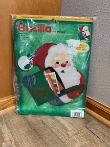 Kit Bucilla Porta Carte POSTA Natale Applique Feltro Paillettes Kit 84271 - Foto 1 di 5