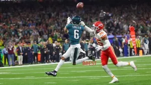 DEVONTA SMITH 46 YRD TD RECEPCIÓN SB LIX VS CHEIFS 2/9/25 COLOR 8X10 - Imagen 1 de 1