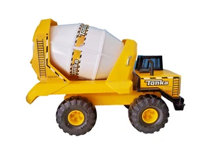 TONKA XMB-975 19" Cement Concrete Mixer Truck Excellent Condition Yellow White - Picture 1 of 16