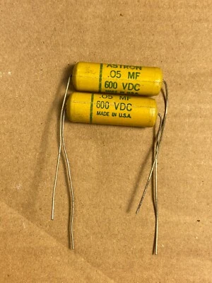 2 NOS Vintage Astron .05 uf 600v Mustard Capacitors TEST GOOD .06 Low Leakage #D Foto 1 de 4