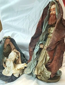 VINTAGE TRADITIONS CREPE PAPER MACHE NATIVITY SET JOSEPH MARY HOLDING BABY JESUS - Picture 1 of 12