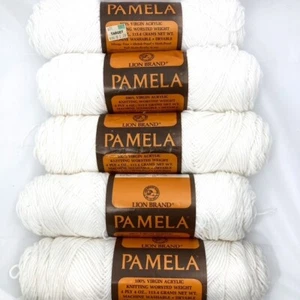 Acrylic Lion Brand 4Ply White Yarn shrink moth proofed 5 pull skeins washable - Picture 1 of 6