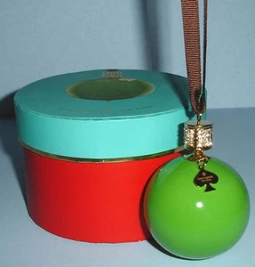 Adorno de bola de Navidad verde con joyas Kate Spade con cristales pavé Lenox nuevo - Imagen 1 de 3