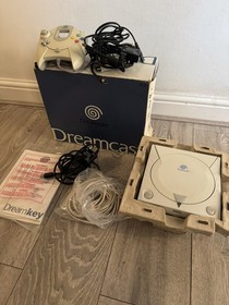 SEGA DREAMCAST CONSOLE BOXED  WORKING LEADS/MANUALS/CONTROLLER SEGA DREAMCAST