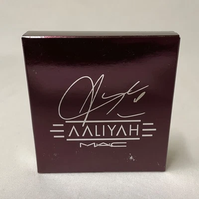 MAC AALIYAH "Age Ain't Nothing" Eyeshadow Palette  Limited Edition - Image 1 of 4