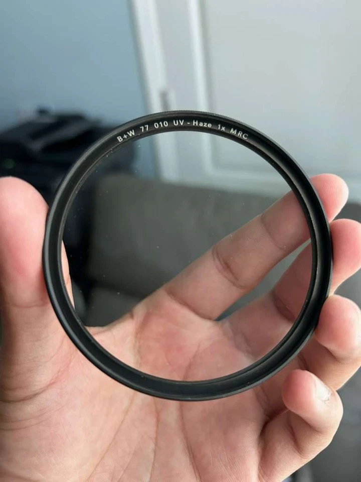 B + W 77mm 010 UV Haze 1x MRC F-pro Filter - Image 1 of 4