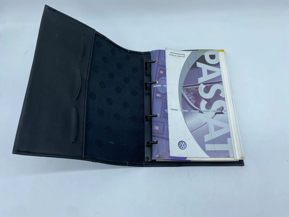 LIBRETTO USO E MANUTENZIONE VOLKSWAGEN PASSAT 2002 ITALIANO ORIGINALE - Immagine 1 di 3