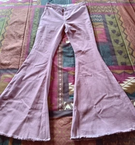 Rock & Roll Damen 29 x 34 Rose Mauve Stretch Schnäppchen Bell Bottom Jeans WD7PRZRD - Bild 1 von 4