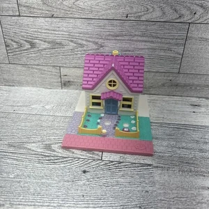 Vintage 1993 Polly Pocket Cozy Cottage Pollyville Playset Bluebird Compact Only - Picture 1 of 7