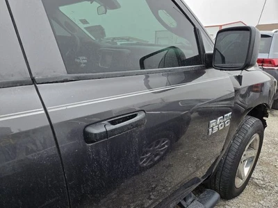 Puerta delantera de pasajero estilo clásico eléctrica para camioneta Dodge 1500 09-24 3608009 Foto 1 de 4