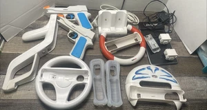 Lotto accessori controller Nintendo Wii - Foto 1 di 9