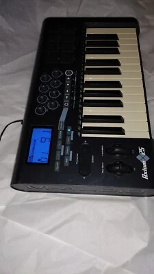 M-Audio AXIOM 25 Key Semi Weighted USB MIDI Keyboard Controller Tested used - Image 1 of 4