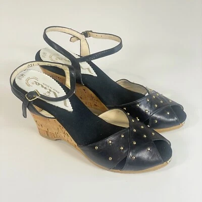 Sandalias sin cordones Nina para mujer negras 8,5 m de cuero con tachuelas punta abierta corcho cuña tobillo Foto 1 de 4