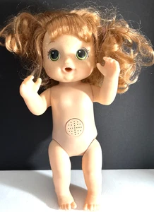 Bambola Hasbro Baby Alive 14" 2017 danza vasino grandi occhi verdi testata funziona - Foto 1 di 6