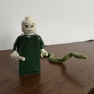 LEGO Harry Potter Series Minifigures Lord Voldemort From Set 71022 Rare - Picture 1 of 3