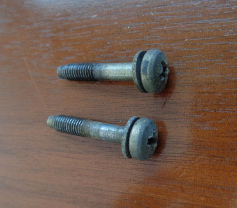 x2 PORSCHE 924S / 944 FILTRO DE AIRE CAJA TORNILLOS - GENUINO PORSCHE 82 A 89 Foto 1 de 1