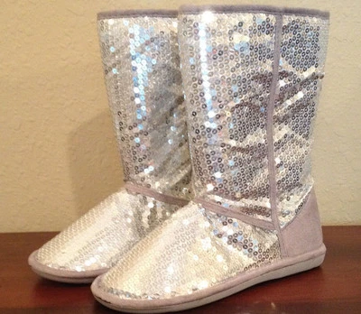 NWT Charles Albert SUSIE SEQUIN w/FAUX FUR Malby SILVER SEQUIN Boots Womens 6 - Image 1 of 4