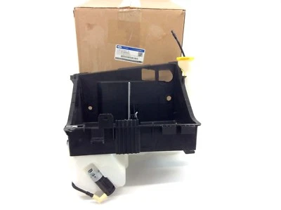 Bandeja de soporte de batería Ford Super Duty 12-16 y tanque de líquido para lavadora de parabrisas OEM Foto 1 de 4