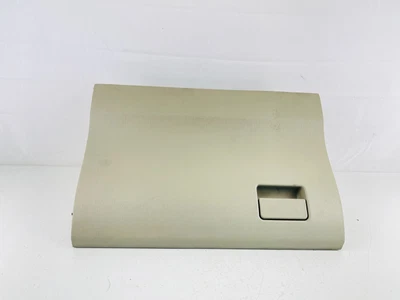 Guantera Toyota Prius V 20011-2016 OEM Foto 1 de 4