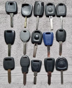 A TYPES OF CAR KEYS TRANSPONDER KEYS CUT + CHIP PROGRAMMED TO START THE CAR - Picture 1 of 2