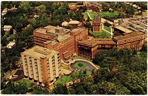 POSTKARTE - NY Schenectady Ellis Hospital Luftaufnahme - 1966 - Bild 1 von 2