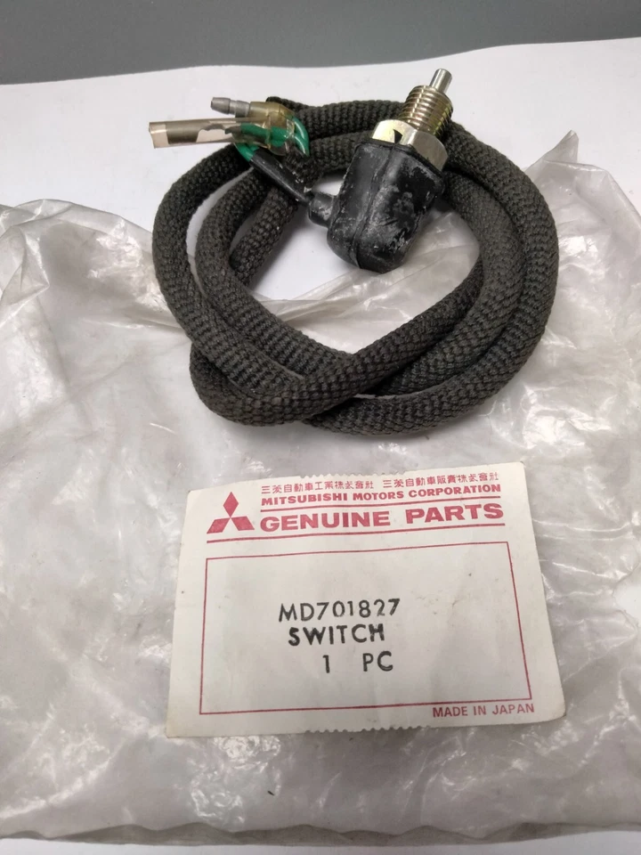 Conjunto de interruptores neutros Mopar/Mitsubishi NOS. 71 Dodge Colt - Imagem 1 de 1