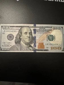 100 Dollars Star Note Rare On Start Look Up 2009a Lb10014696* - Picture 1 of 4