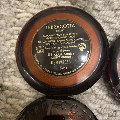 Терракотовая пудра Guerlain Light The Sun Kissed Healthy Glow 01 Clair Dore - Изображение 1 из 3
