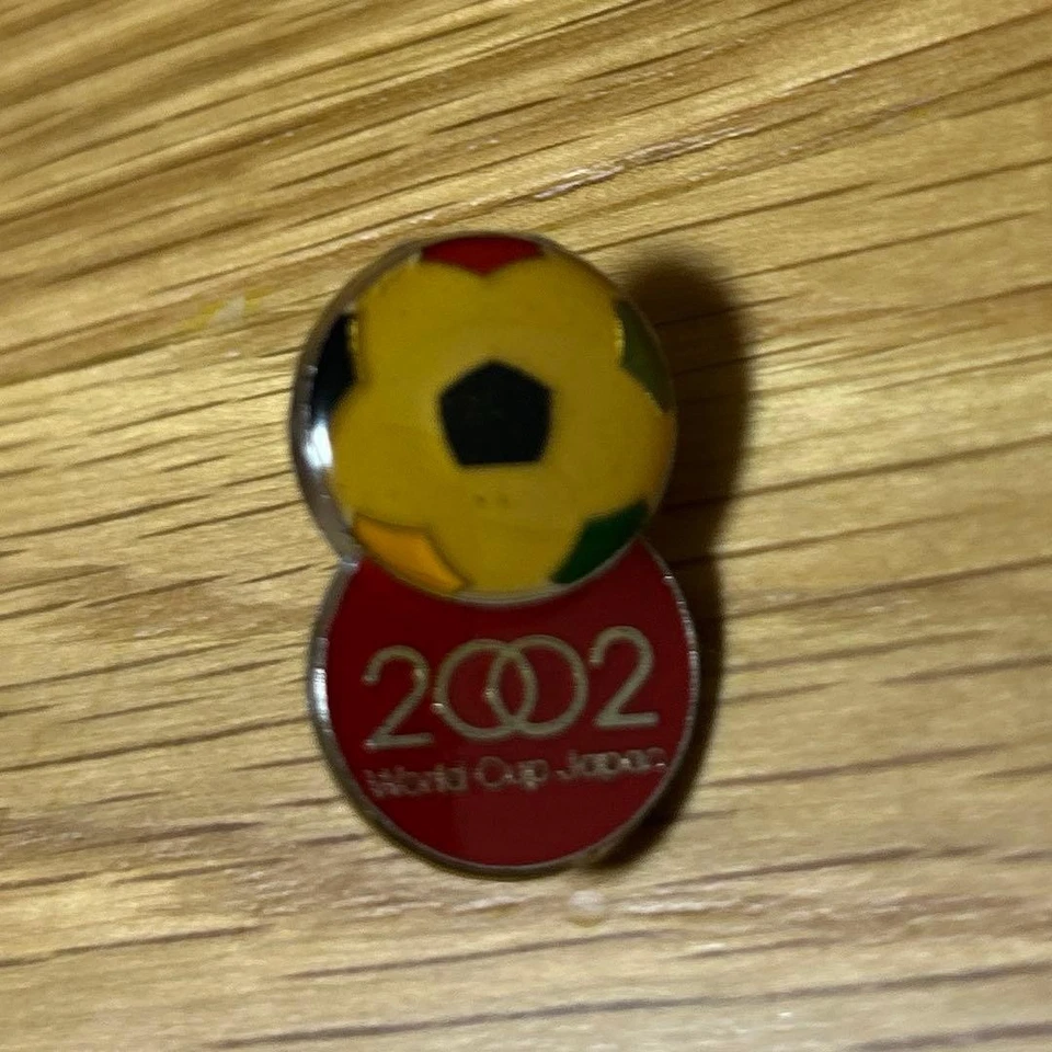 2002 FIFA World Cup South Korea Japan Pin Badge Used Soccer Ball Emblem FF1 - image 1 of 4